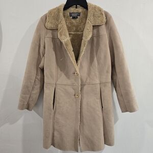 IZZI Outerwear Women's  Faux Suede Fur Trim Lined Small Coat Tan/Light Brown